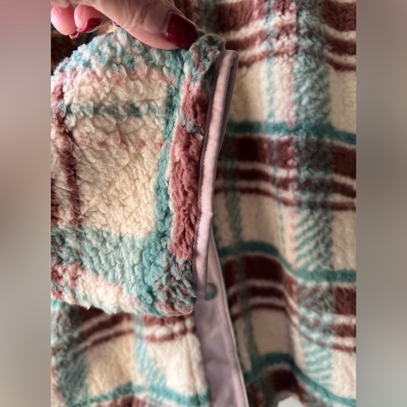 Sample? Brand removed - NWOT -  Shacket - Teal/Cream /Brown - 1X - Picture 3 of 8